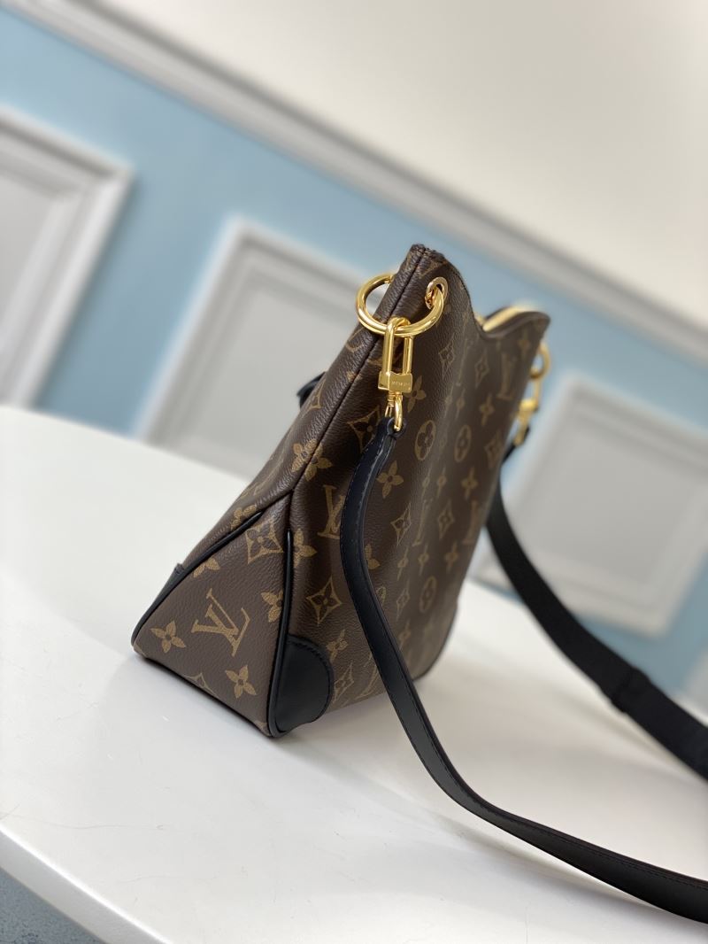 Louis Vuitton Hobo Bags